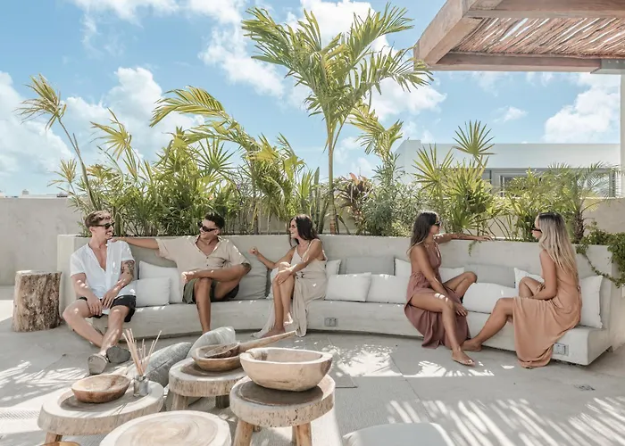 Jungle Chic Hotel