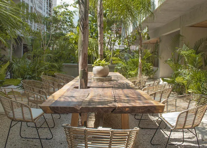 Jungle Chic Hotel